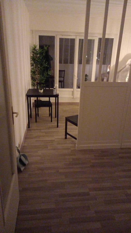 Apartament Lumineux Studio Avec Balcon / Cosy Flat With Balcony Villejuif Zewnętrze zdjęcie